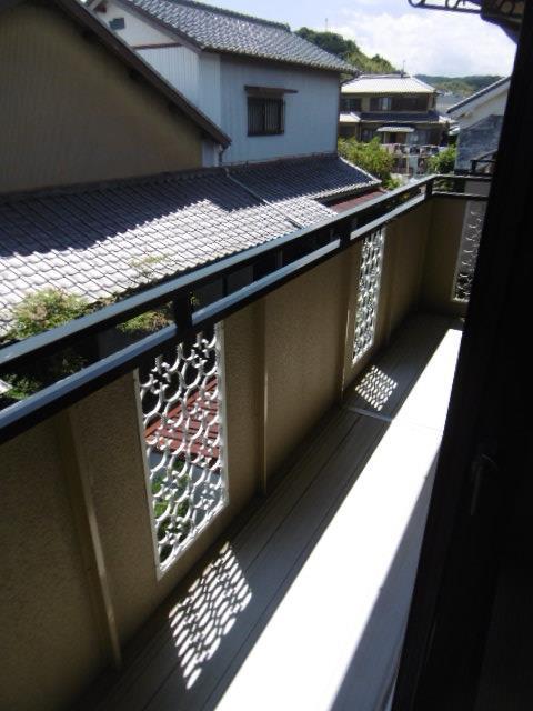 13/18 バルコニー