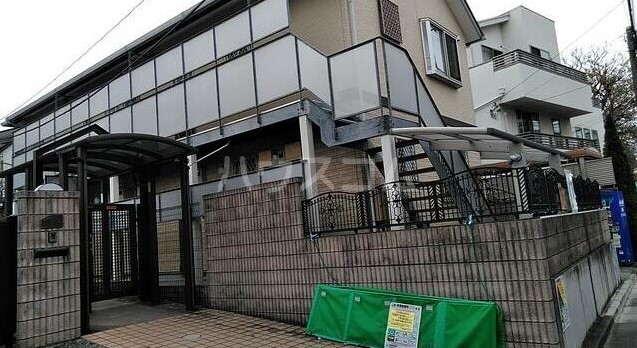 13/16 エントランス