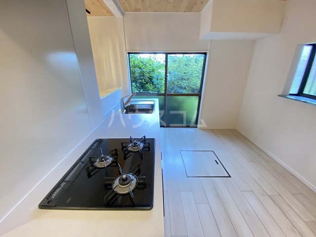 19/30 キッチン