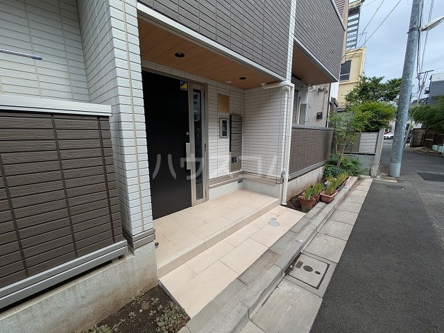 29/30 エントランス
