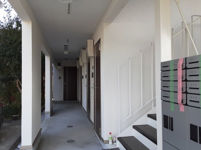 21/25 エントランス