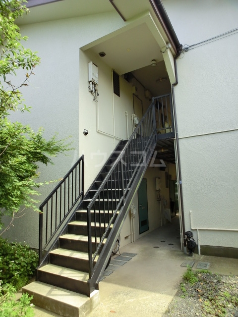 19/29 エントランス