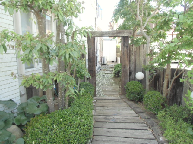 16/26 エントランス