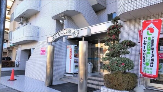 17/26 エントランス