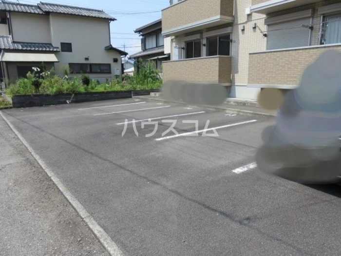 16/19 駐車場