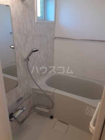 14/28 浴室
