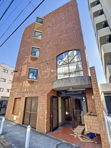 20/29 エントランス