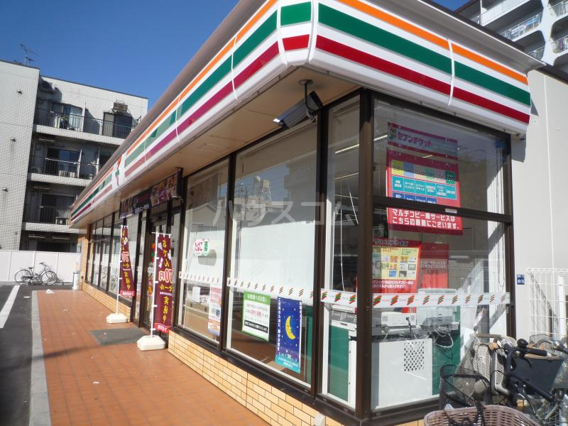 7/11 周辺